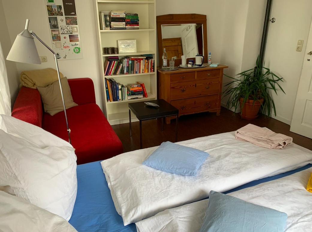 אינינג אם אמרזי Bed Bike & Breakfast, Zimmer Innerhalb Eines Privathauses Mit Gemeinschaftsbad מראה חיצוני תמונה